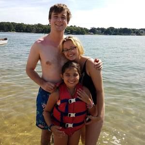 Meet your Posher, Molly